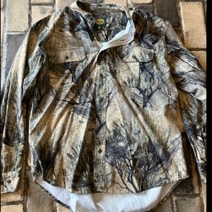 Hunting shirt for men,slightly worn. Great condition